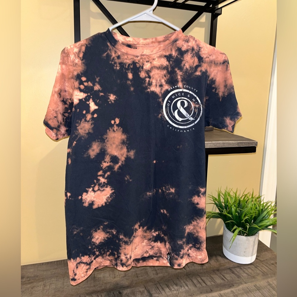 Of Mice & Men Limited Edition Merch T-shirt